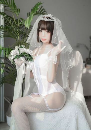 《年轻的女教师》在线观看_1080全集在线观看