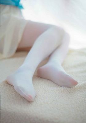女闺蜜鞋袜调教女虐女_4K免费观看超清