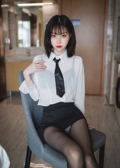 花蝴蝶高清完整版_高清高清在线观看
